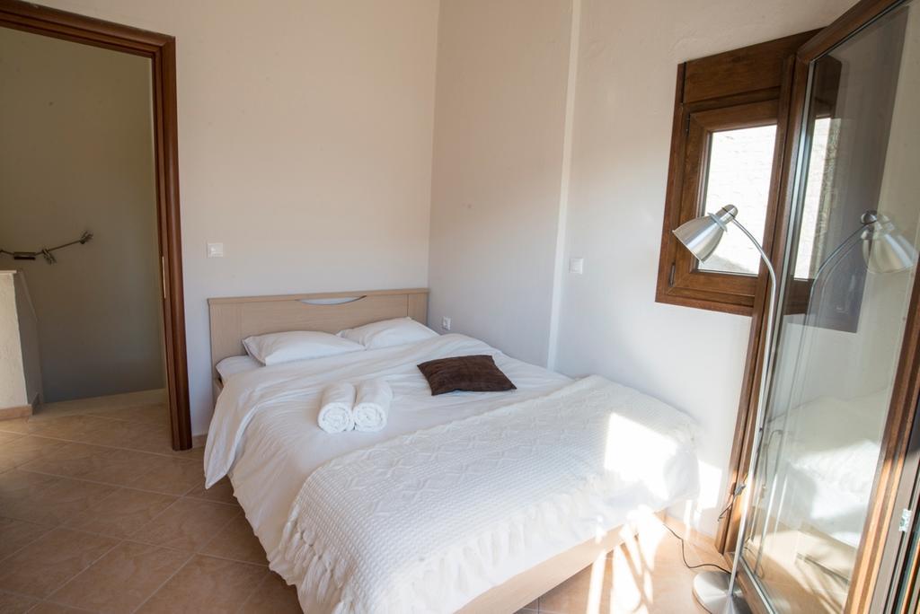 Bouganvillia Homes Nikiti  Ruang foto