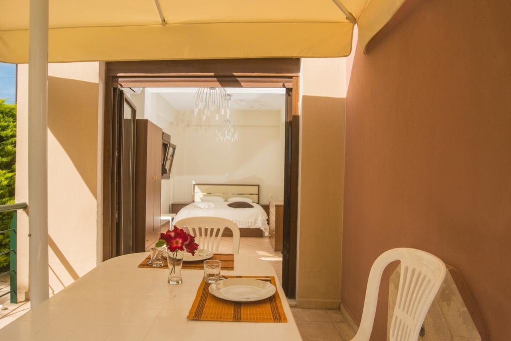 Bouganvillia Homes Nikiti  Ruang foto