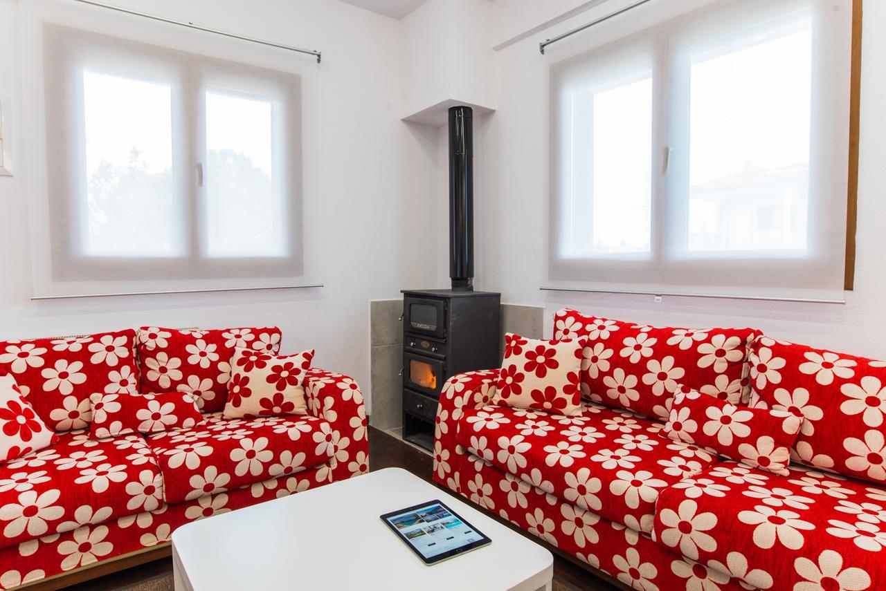 Bouganvillia Homes Nikiti  Ruang foto